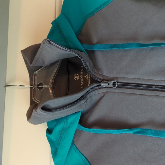 Land's End Zip Up - Picture 2 of 6